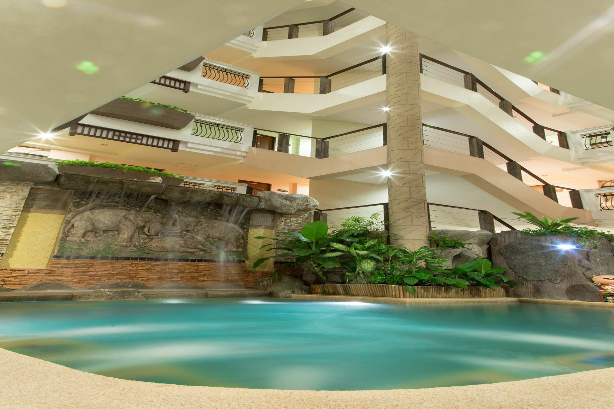 Sa-Bai-Dee Condo Chonburi Exteriör bild